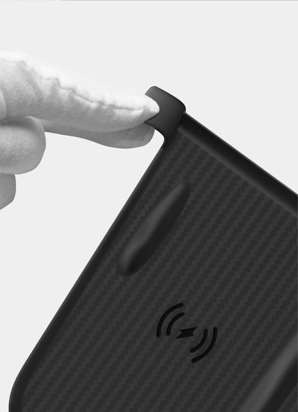 YZ For Tesla Model 3 Y Highland Juniper 2021-2025 Silicone Anti-skid Pad For Tesla Car Phone Wireless Charging Pad Accessories